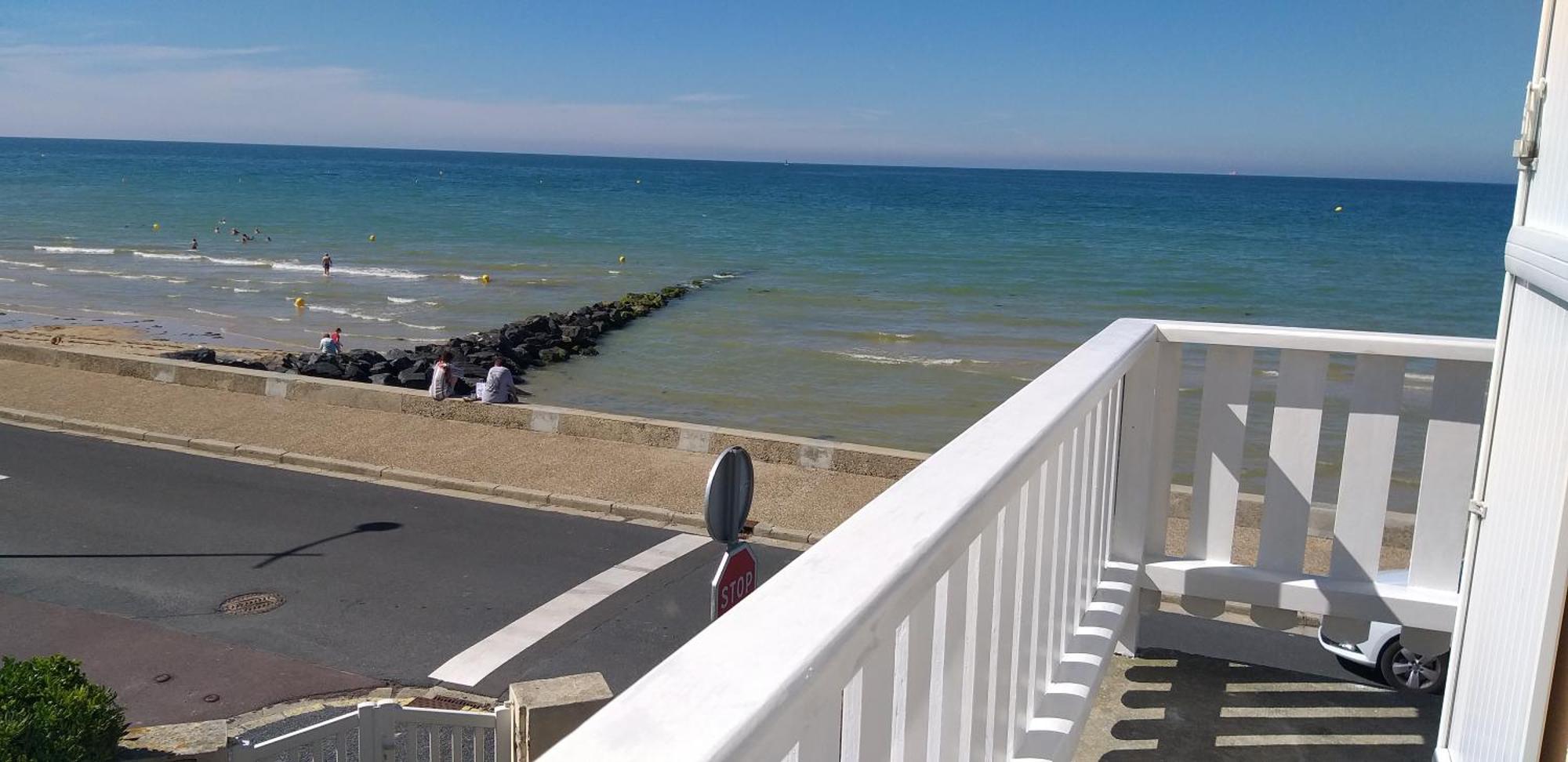 Vue Exceptionnelle En Front De Mer, 8 Personnes Ver-sur-Mer Exterior photo