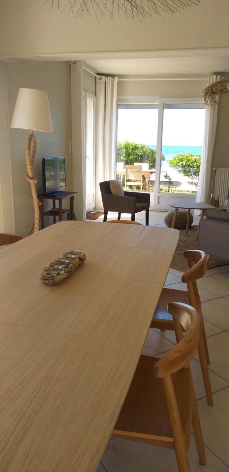 Vue Exceptionnelle En Front De Mer, 8 Personnes Ver-sur-Mer Exterior photo