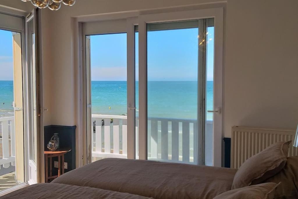 Vue Exceptionnelle En Front De Mer, 8 Personnes Ver-sur-Mer Exterior photo