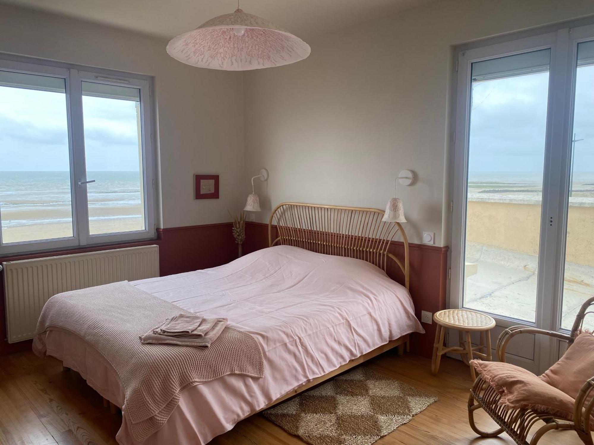 Vue Exceptionnelle En Front De Mer, 8 Personnes Ver-sur-Mer Exterior photo