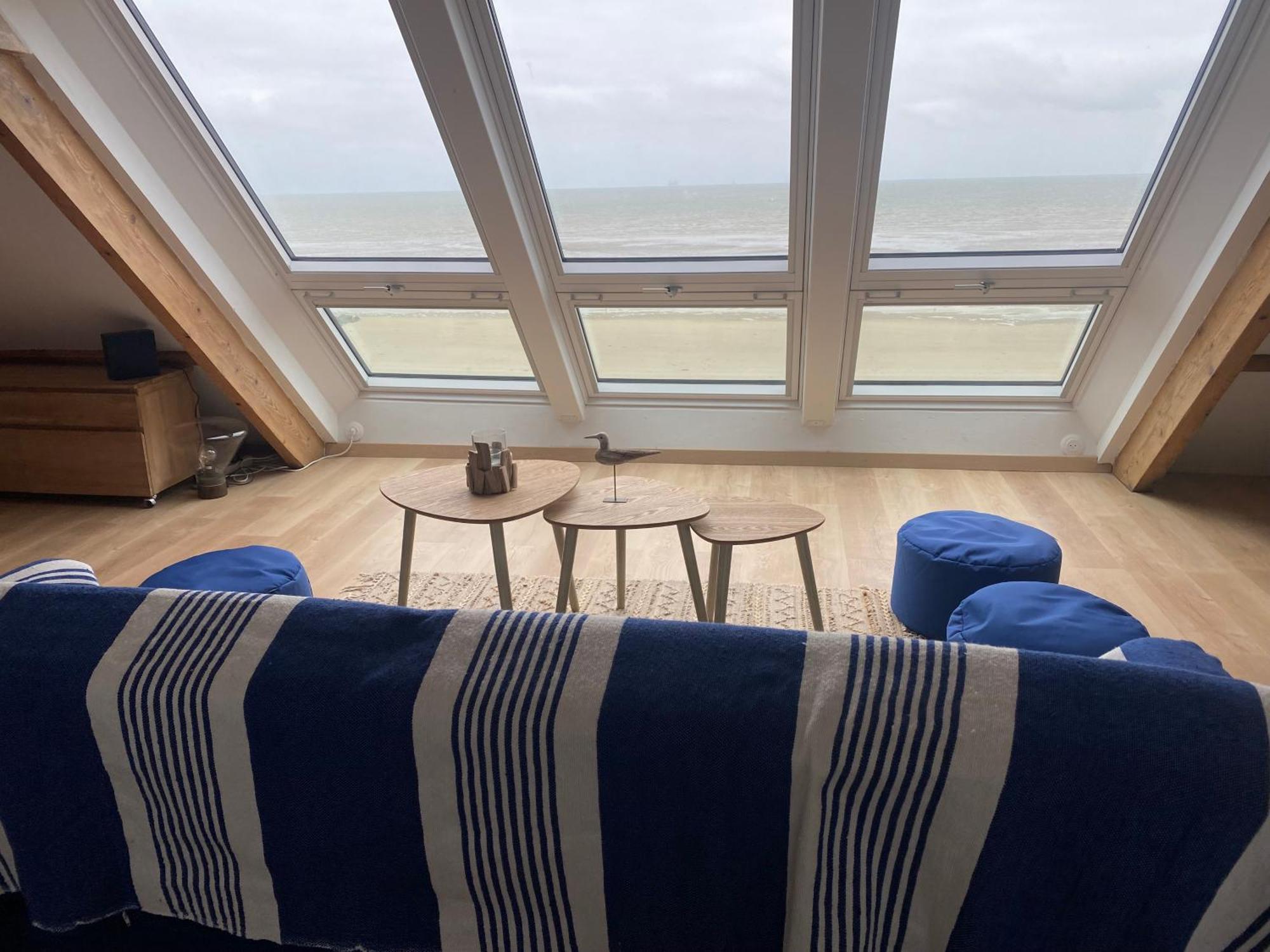 Vue Exceptionnelle En Front De Mer, 8 Personnes Ver-sur-Mer Exterior photo